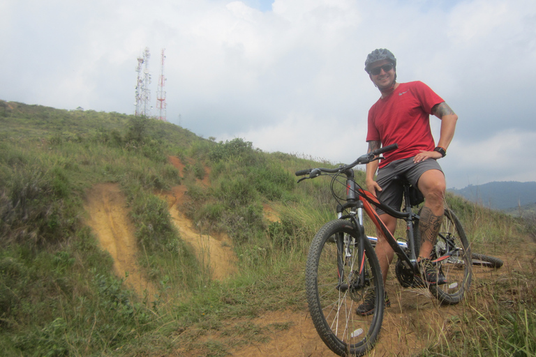 Cali: Mit dem Mountainbike durch die Bergkette