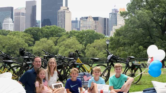 new york city all day bike rental and central park picnic