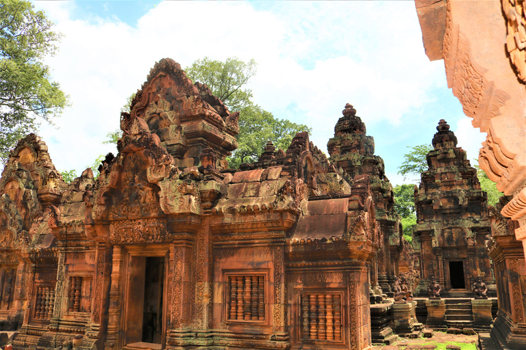 Heldagstur till Banteay Srei och Grand Circuit-templenHeldagsutflykt till Banteay Srei-templet i liten grupp