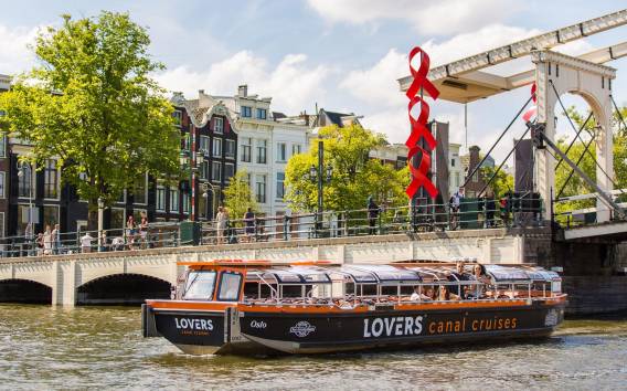 Amsterdam: Halboffene Kanal-Boot Saison Rabatt Sonder