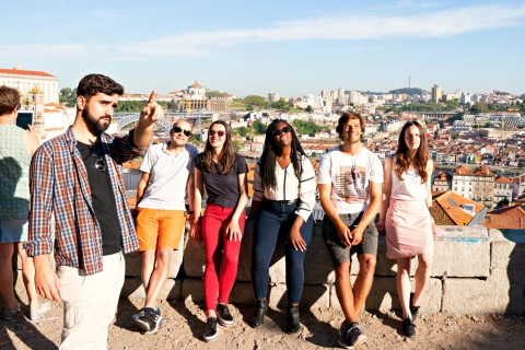 Oporto: tour guiado a pie de 3 horas por lo más destacadoTour privado en español