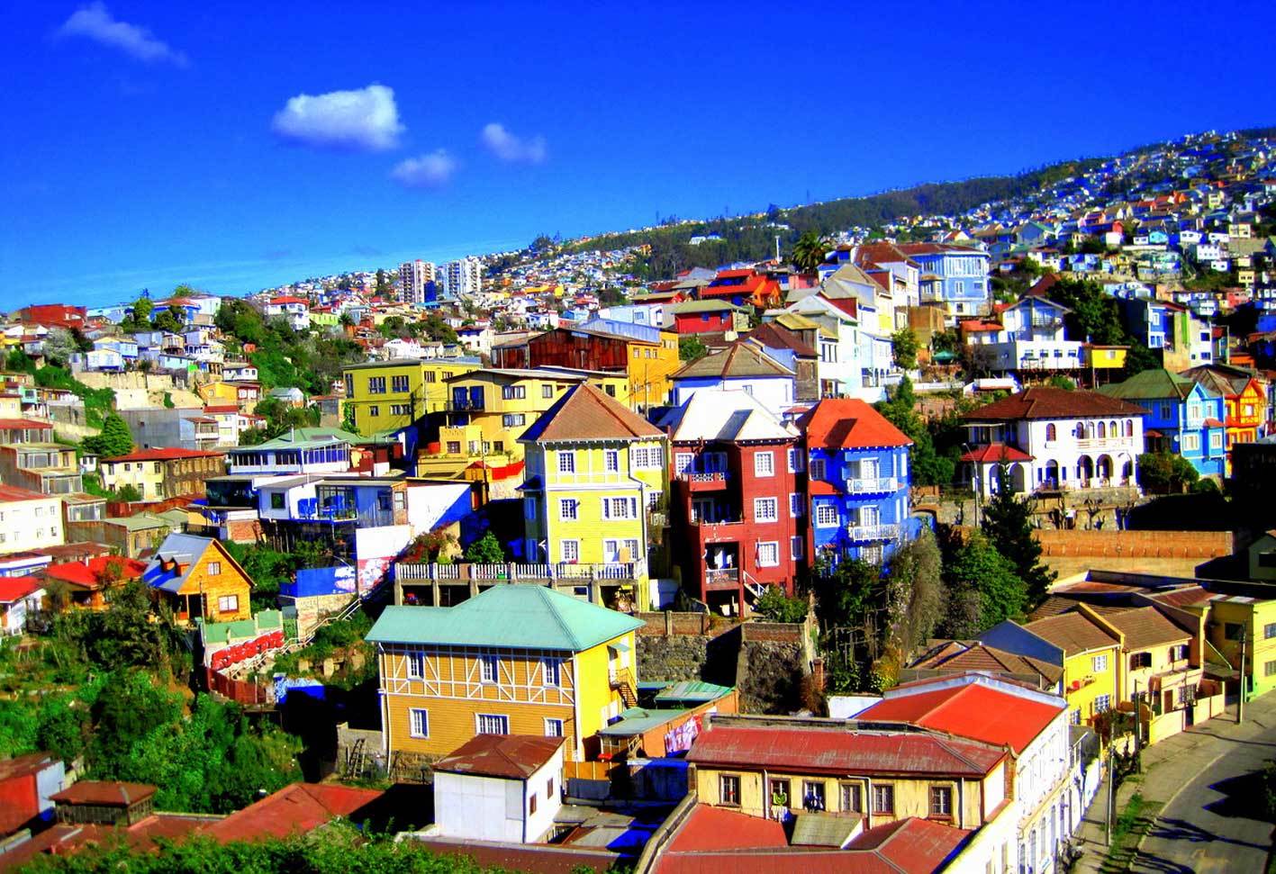Santiago: Valparaiso, Viña del Mar, & Casablanca Valley Tour