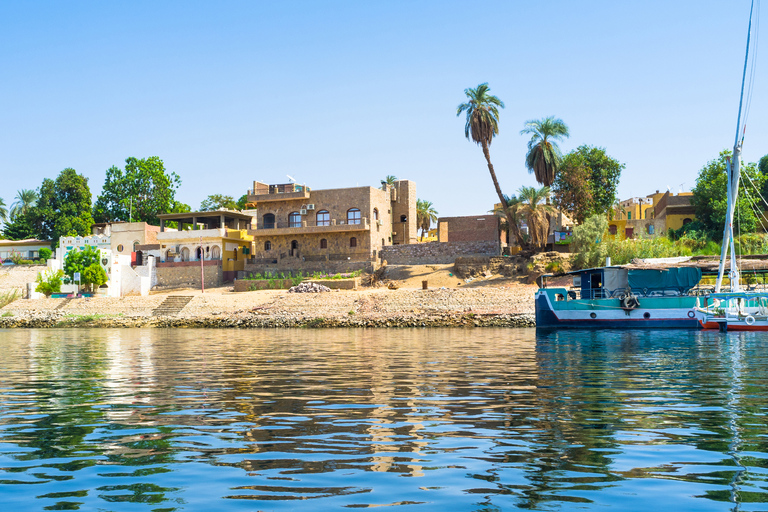 Van Aswan: Philae Temple & Motorboat Tour naar Nubian Village