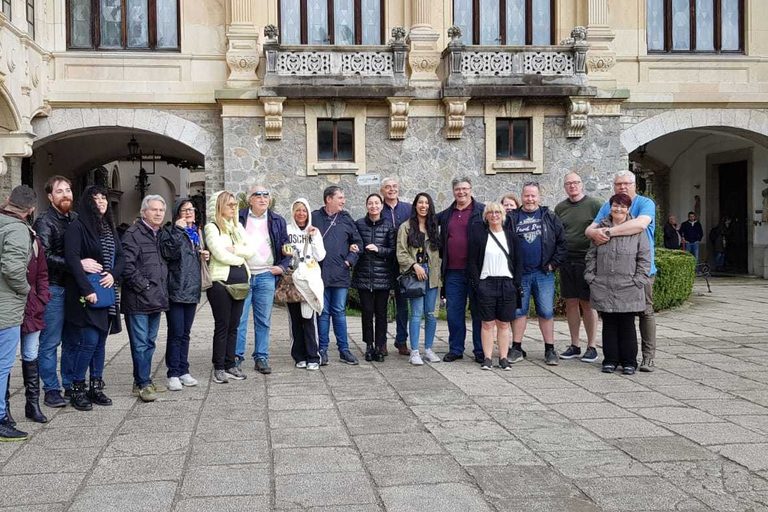 De Bucareste: tour privado pelos castelos de Peleș e Bran