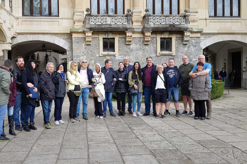 Viagem diurna aos três castelos na Transilvânia saindo de Bucareste