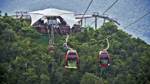 Visit Langkawi Skycab 5-In-1 Entry Tickets with Express Lane in Langkawi, Malaisie