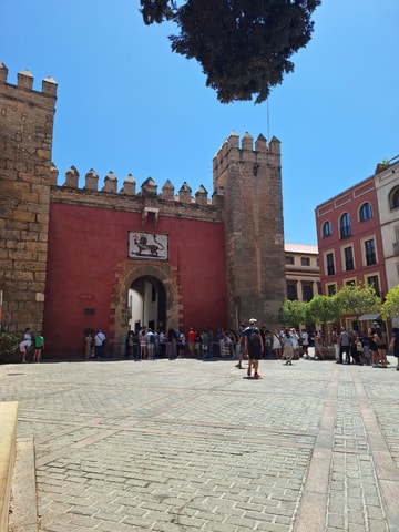 Seville: Historic Walking Tour