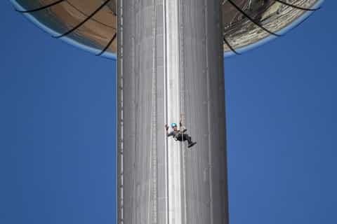 Brighton: British Airways i360 iDrop
