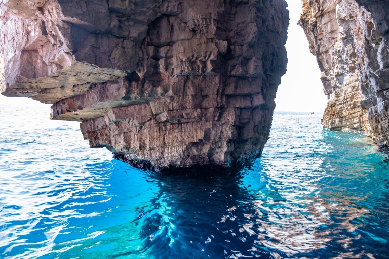 Depuis Milna ou Supetar : visite des îles et grotte bleueDe Postira : visite des îles et grotte bleue