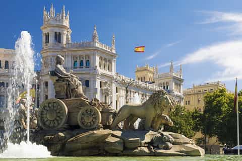 majestic madrid 2.5hour walking tour