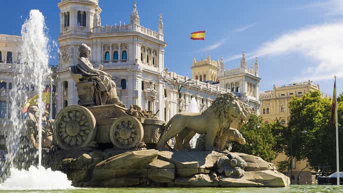 majestic madrid 2.5hour walking tour