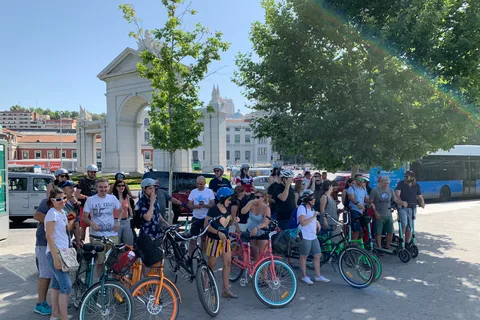 Madrid: Det litterära kvarteret Elektriska cykelturer i de litterära kvarteren och Retiroparken