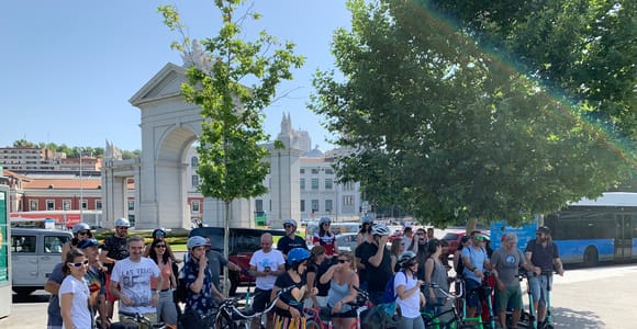 Madrid: Literarisches Viertel & Retiro Park Elektrofahrrad Tour