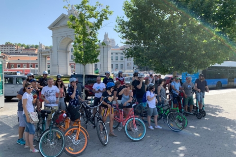 Madrid: visite guidée en vélo du quartier littéraire et du parc du Retiro