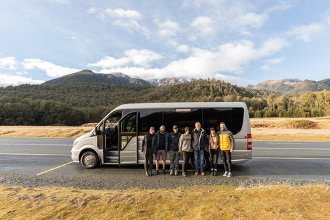 Milford Sound: Premium Small Group Tour from Queenstown From Queenstown: Small Group Tour with Glass Roof