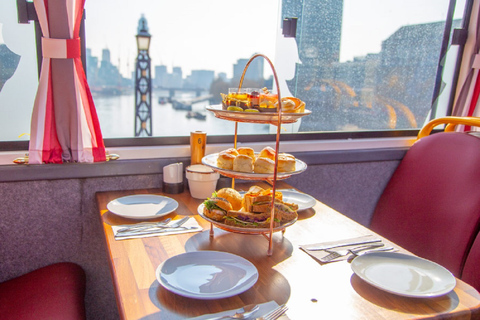 London: Afternoon Tea Bus mit einem Glas ProseccoLondon: Panorama-Bustour mit Nachmittagstee – Oberdeck