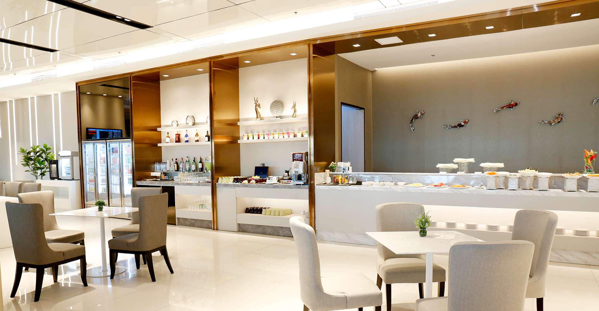 Suvarnabhumi Airport, 3-Hour Miracle Lounge Access - Housity