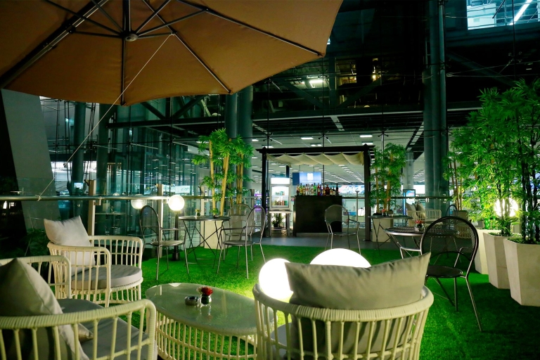 Flughafen Bangkok-Suvarnabhumi: Zutritt zur Miracle LoungeMiracle Business Class Lounge