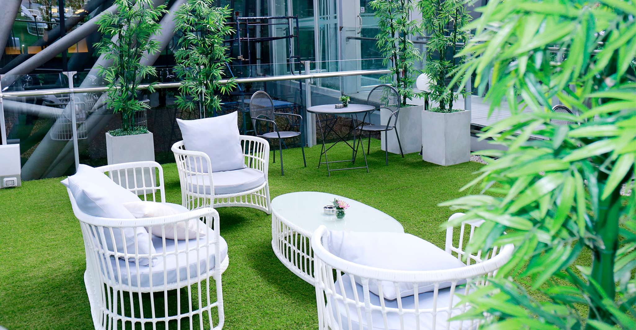 Suvarnabhumi Airport, 3-Hour Miracle Lounge Access - Housity