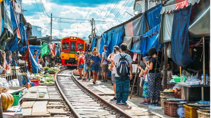desde bangkok amphawa floating markets y firefly boat tour
