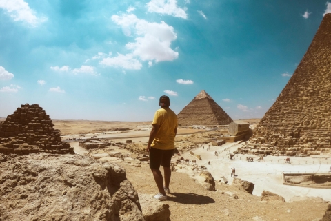 Cairo: Pyramids, Bazaar, Citadel Tour with Photographer Shared Tour