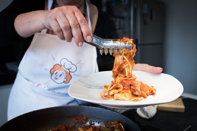 Pisa: clase privada de preparación de pasta en la casa de un localOpción estándar