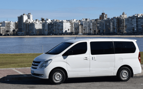 Montevideo: Shared 1-Way or Round Trip MVD Airport Transfer