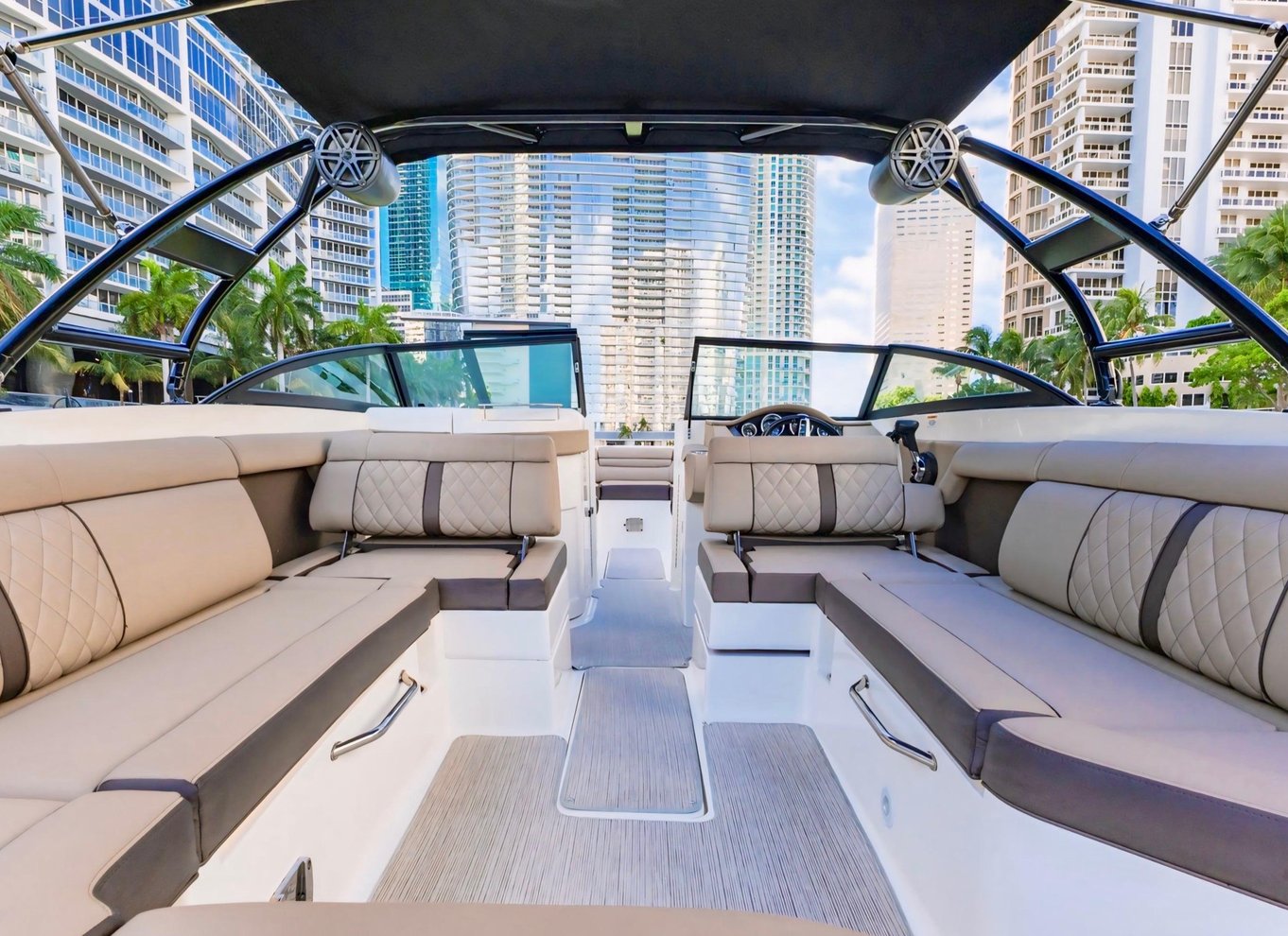 Miami: Privat bådcharter – guidet og skræddersyet oplevelse