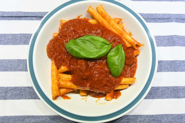 Sorrento: lezione di pasta per piccoli gruppi a casa di un locale