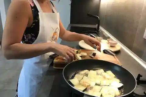 Taormina: lezione di cucina a casa di un locale