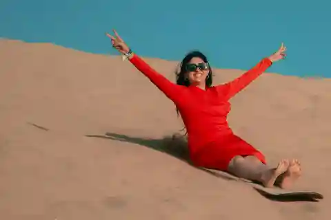 Agadir/Taghazout: Sandboarding & Sunset Tea with Fire Show