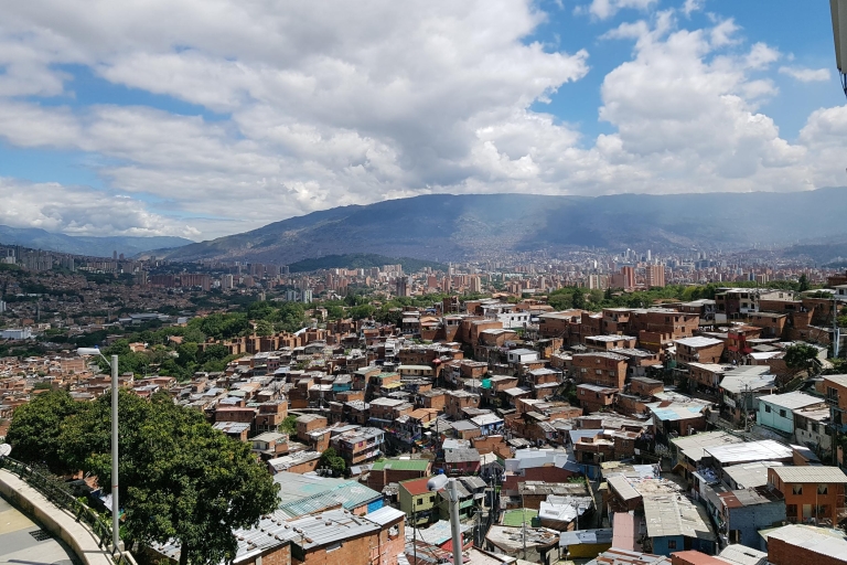 Medellín: Comuna 13, Tour mit Seilbahnen und Botero-Statuen