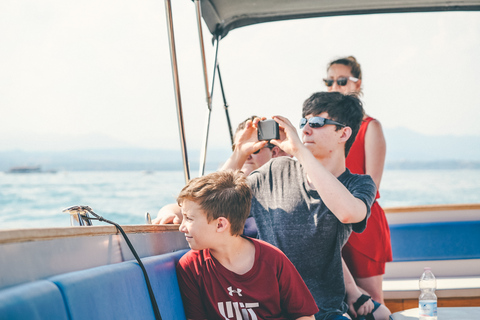 From Verona: Sirmione and Lake Garda Day Tour with Cruise From Verona: Sirmione and Lake Garda Day Tour