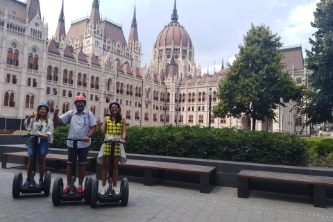 Budapest: Live-Guided Castle District Segway Tour Budapest: Private Castle District Segway Tour in German