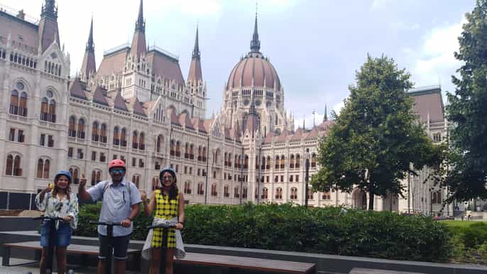 budapest tour in segway del quartiere dei castelli con guida dal vivo