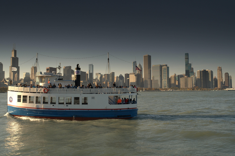 Chicago: Shoreline Lake Michigan Skyline Cruise Lake Michigan Skyline Cruise in English