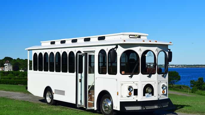 newport sightseeing trolley optional breakers admission