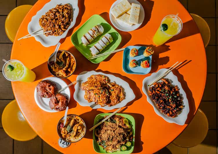 Singapore Stories Food Tour with 12+ Tastings