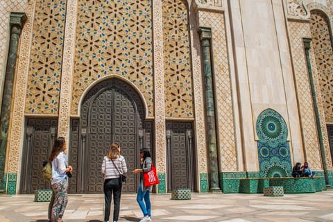 Casablanca: Excursão às Religiões Privadas do Marrocos com um Local