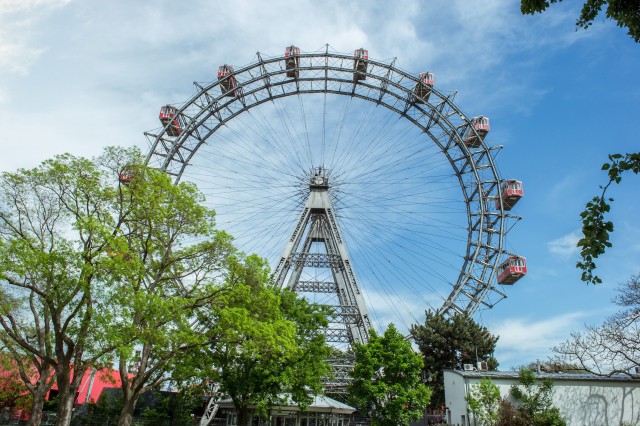 Visit Vienna Skip-the-cashier-desk-line Giant Ferris Wheel Ride in Vienne