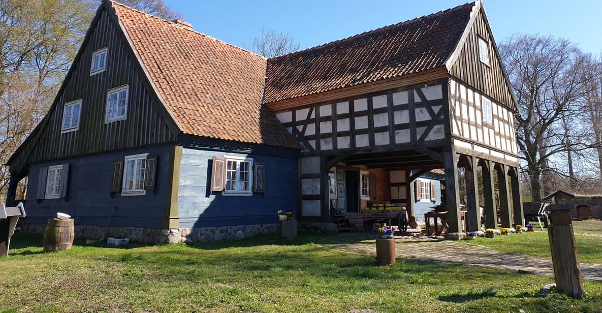 Gdansk: Malbork Castle & Westerplatte Tour with Local Lunch