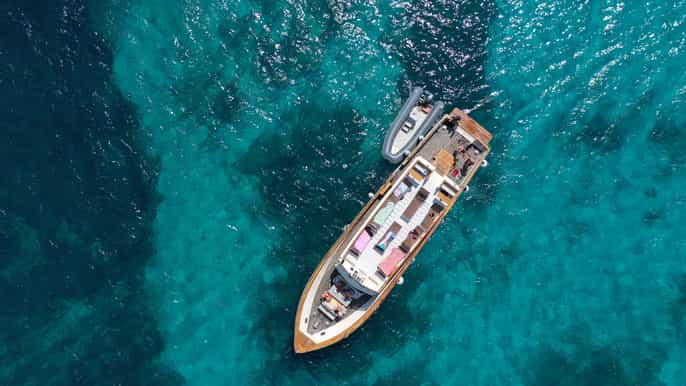 maddalena archipelago boat tour