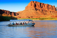 Moab, Colorado River Sunset Boat Tour con cena opcional - Housity