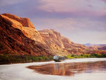 Moab: Colorado River Sunset Bootstour mit optionalem Abendessen Moab: Colorado River Sunset Bootstour mit optionalem Abendessen