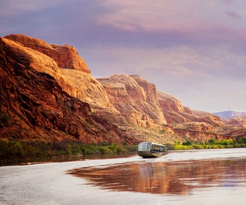Moab: Colorado River Sunset Boat Tour with Optional Dinner