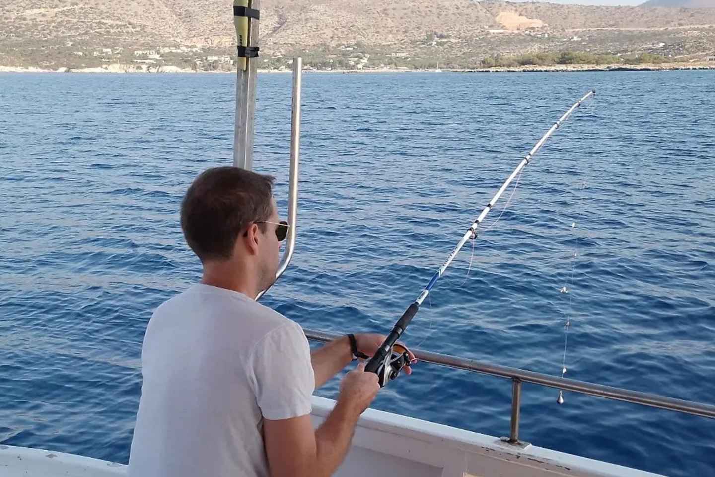 Chania: Fishing Boat Trip with Breakfast and Swim