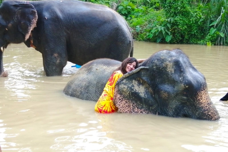 Krabi: combo bain d'éléphant et aventure en VTT