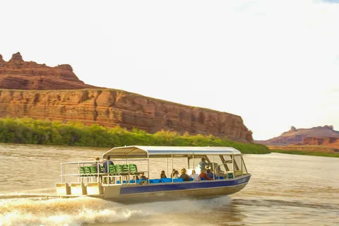 Moab: 1-Hour Express Jet Boat Tour on Colorado River