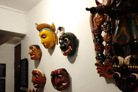 Galle Fort, Mask Museum, and Turtle Hatchery Day Trip