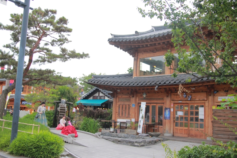 Von Seoul aus: Jeonju Hanok Dorf und Gyeonggi Schrein TourGemeinsame Tour, Treffen in Dongdaemun